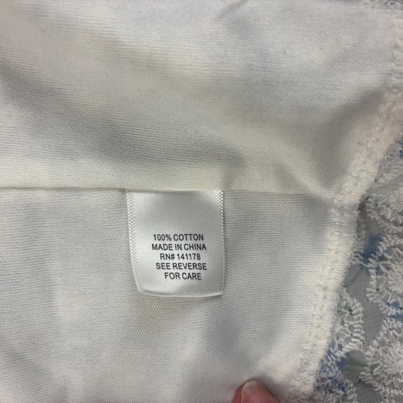 KIRIOUS Women’s Cropped Tank Top Blouse Back Tie Floral Lace size: Large - Picture 7 of 7